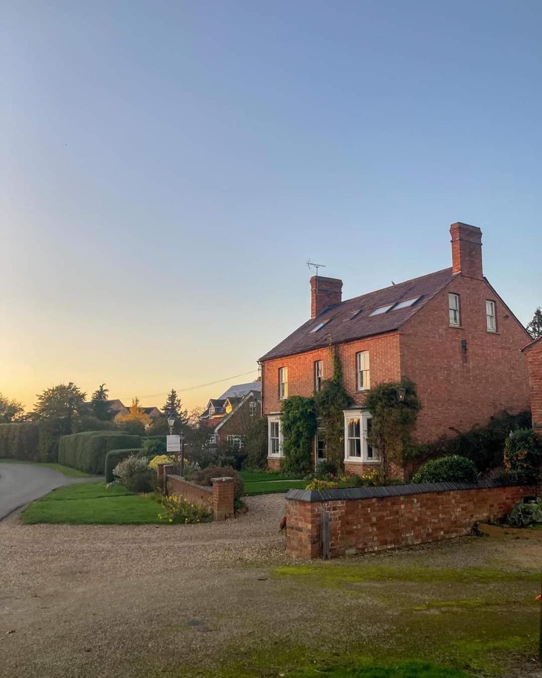 Winton House Acomodação com café da manhã Stratford-upon-Avon Exterior foto